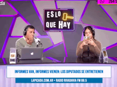 Informes van informes vienen los Diputados se entretienen