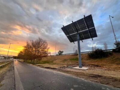 En septiembre estarán listas 36 torres de paneles solares en la Av. Circunvalación