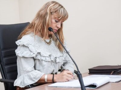 La presidenta del Colegio de Magistrados intento explicar lo que nadie entendía