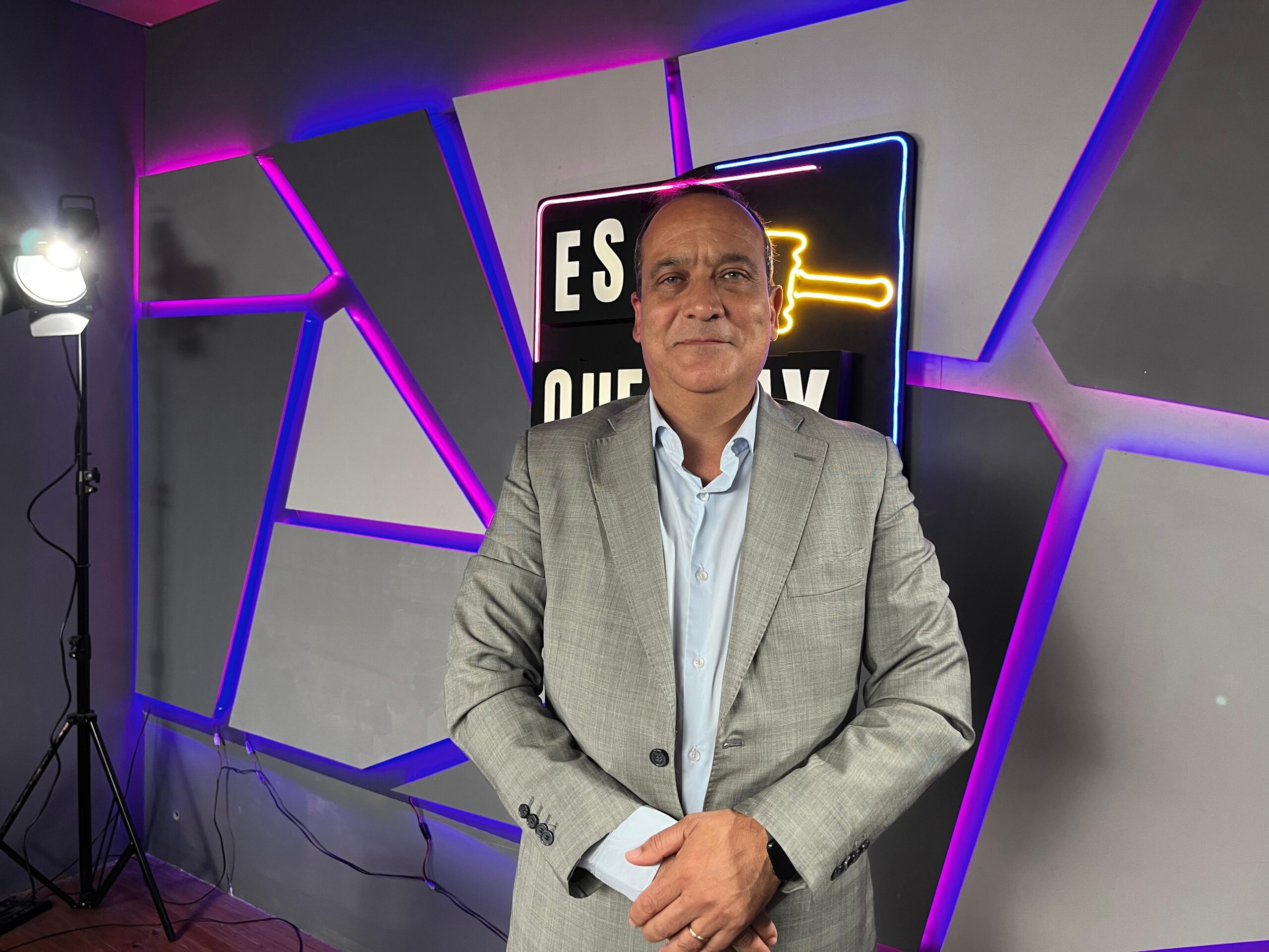 Los Azules celebra el RIGI y octubre presentan el informe de factibilidad