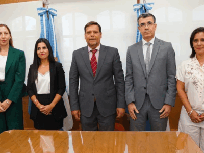 No hay consenso para juntar 3 votos 