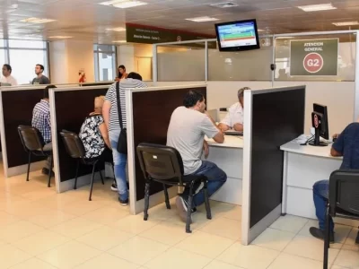 La recaudación en alza le da aire político al gobierno de Orrego en un año clave