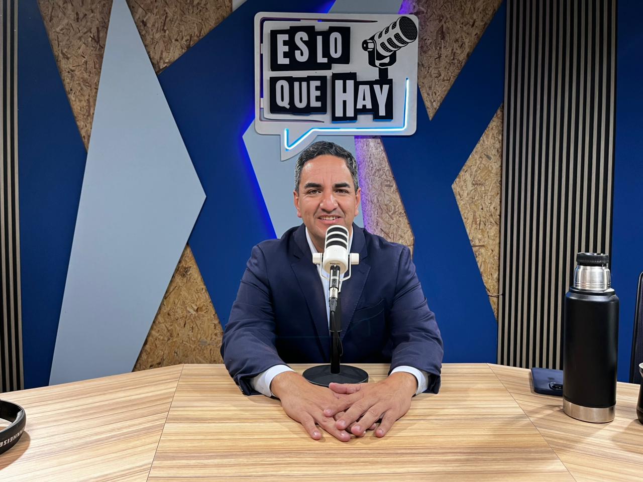 Enzo Cornejo, su rol en la legislatura y su relación con el peronismo: críticas y puentes