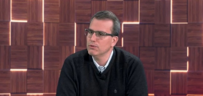 Munisaga salió a defender a los diputados peronistas que apoyaron el endeudamiento y le tiró una indirecta a Uñac