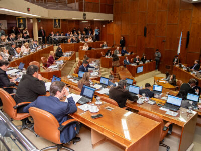 Una exención para Rivadavia desató un inesperado cruce entre el oficialismo y el peronismo en Diputados