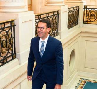 Gemelos digitales: el proyecto del diputado sanjuanino que busca llevar IA al Estado