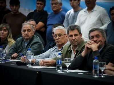 Uñac volvió al PJ, pero no tuvo el acompañamiento esperado: ausencias de peso y una foto con su núcleo duro