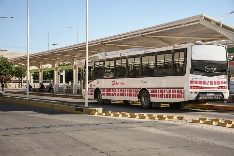 La UTA y las empresas llegaron a un acuerdo y se restableció el servicio de colectivos en San Juan